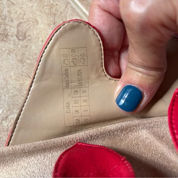 Vionic Alara Red Knotted Sandals - Picture 5 of 6